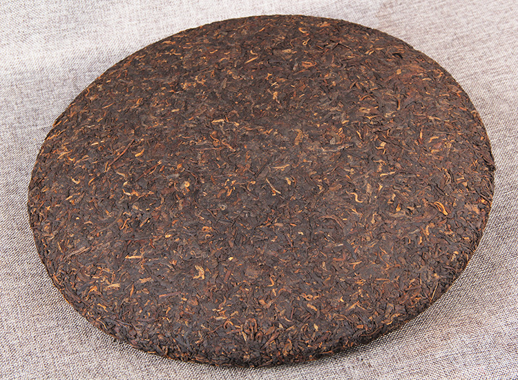 2013 Yunnan big snow mountain puer cake 3000g